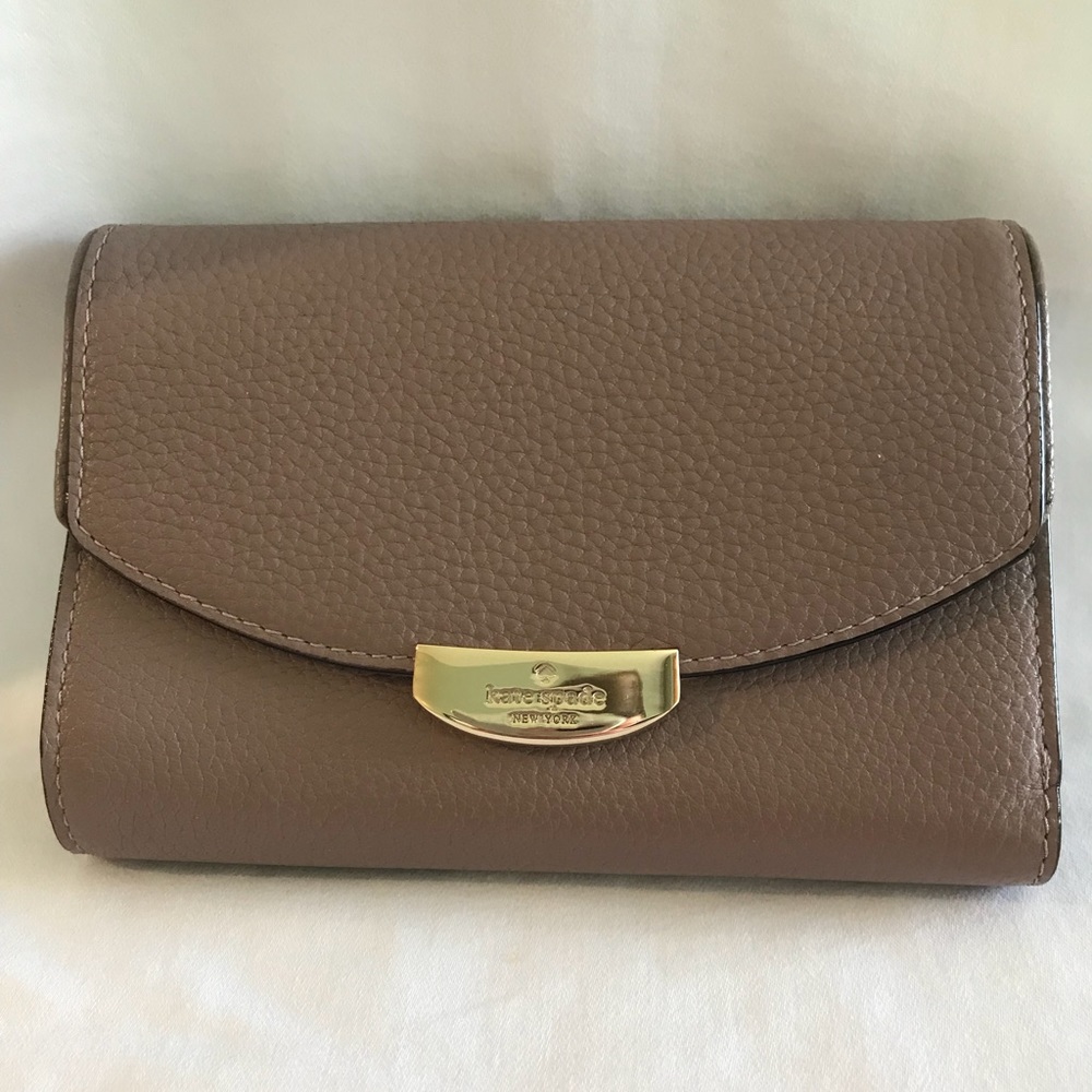 ♠️Kate Spade♠️ Mulberry Street Callie Wallet